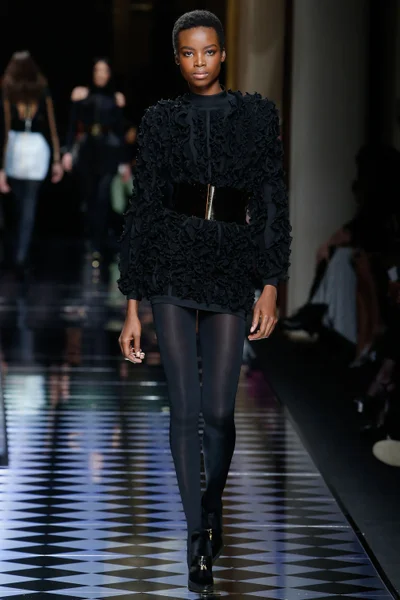 Look 24